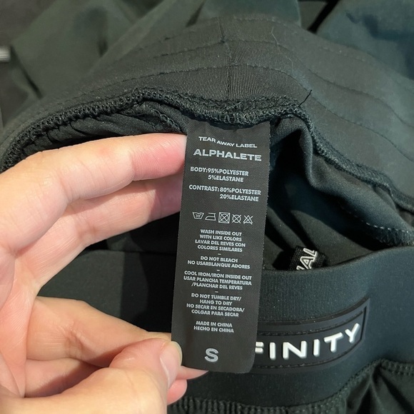 Alphalete Infinity Tech jogger pants in Forest - Picture 5 of 5